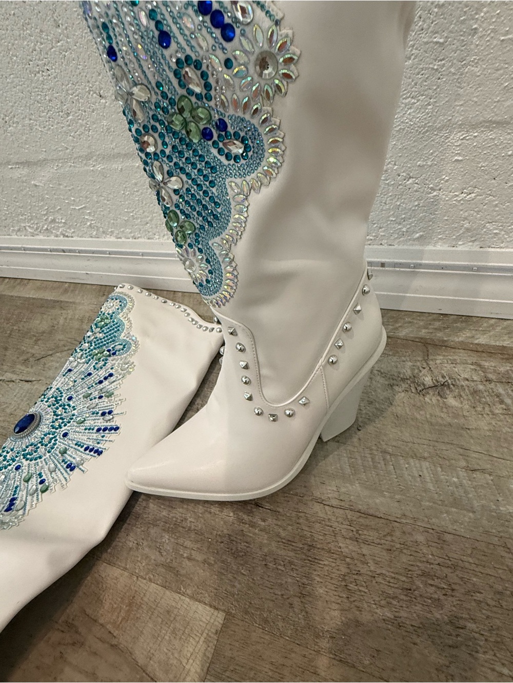 Women’s White Knee-High Heeled Boots with Blue Embellished Detail - Picture 2 of 6